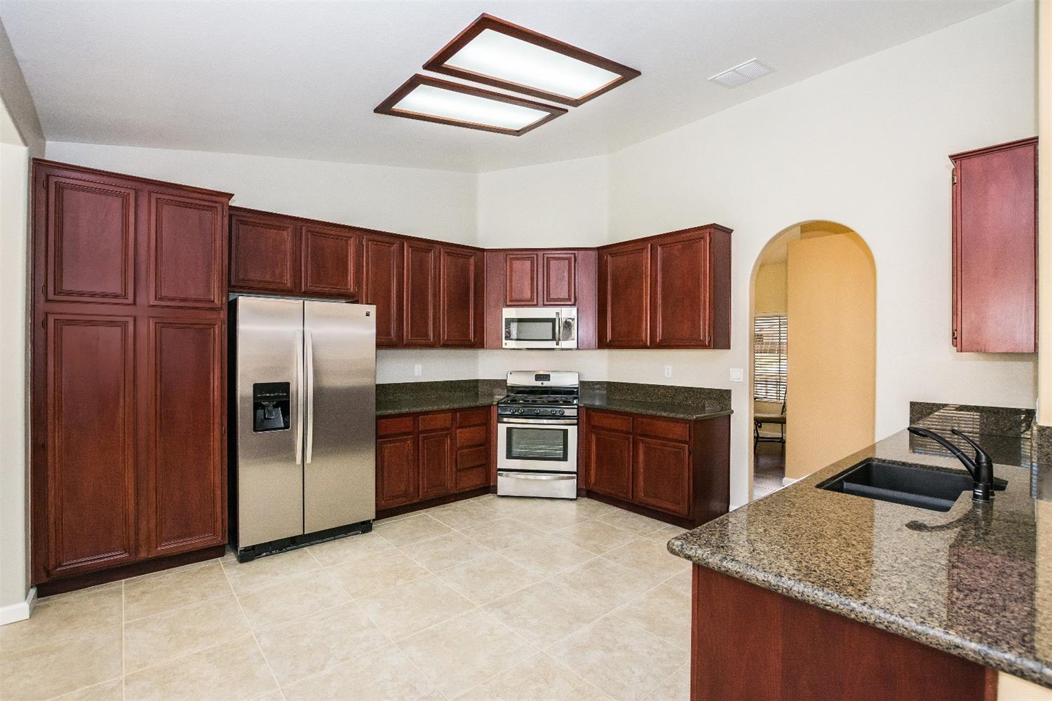 18810 Sahale Ln, Apple Valley, CA 92307 photo 9