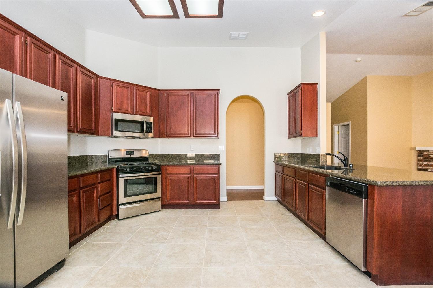 18810 Sahale Ln, Apple Valley, CA 92307 photo 11