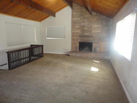 6286 Shamrock Dr, Wrightwood, CA 92397 photo 3