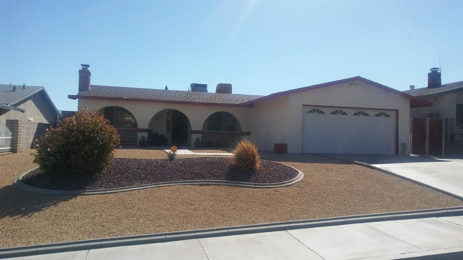 861 Cholla, Barstow, CA 92311 photo 1