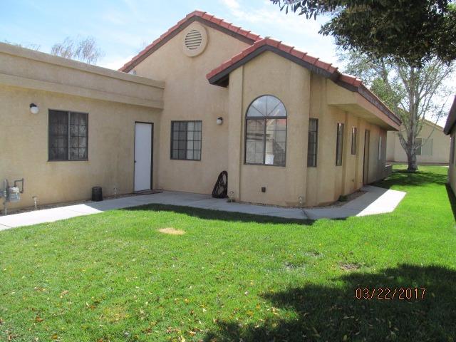 19139 Arthur St, Apple Valley, CA 92308 photo 1