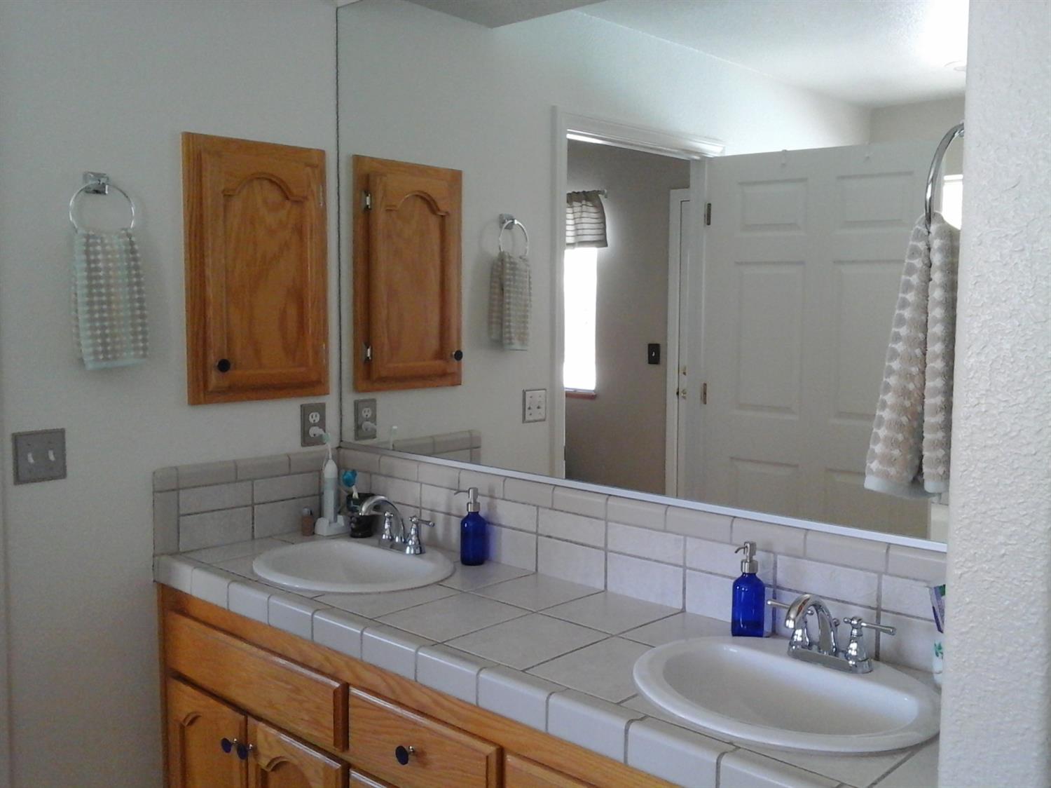 19787 Lara Ln, Apple Valley, CA 92308 photo 10