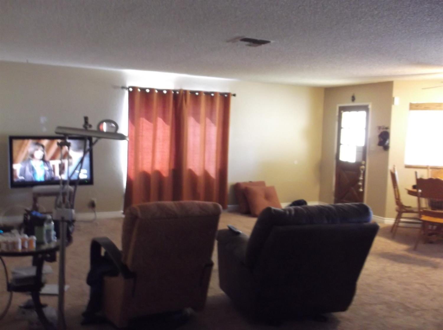 10536 6th Ave, Hesperia, CA 92345 photo 4