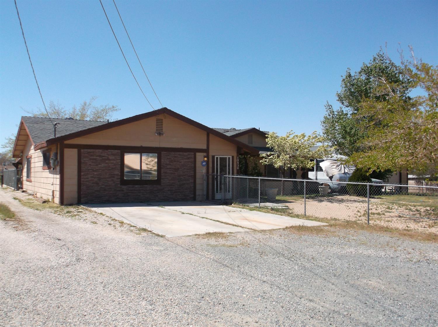 10536 6th Ave, Hesperia, CA 92345 photo 1