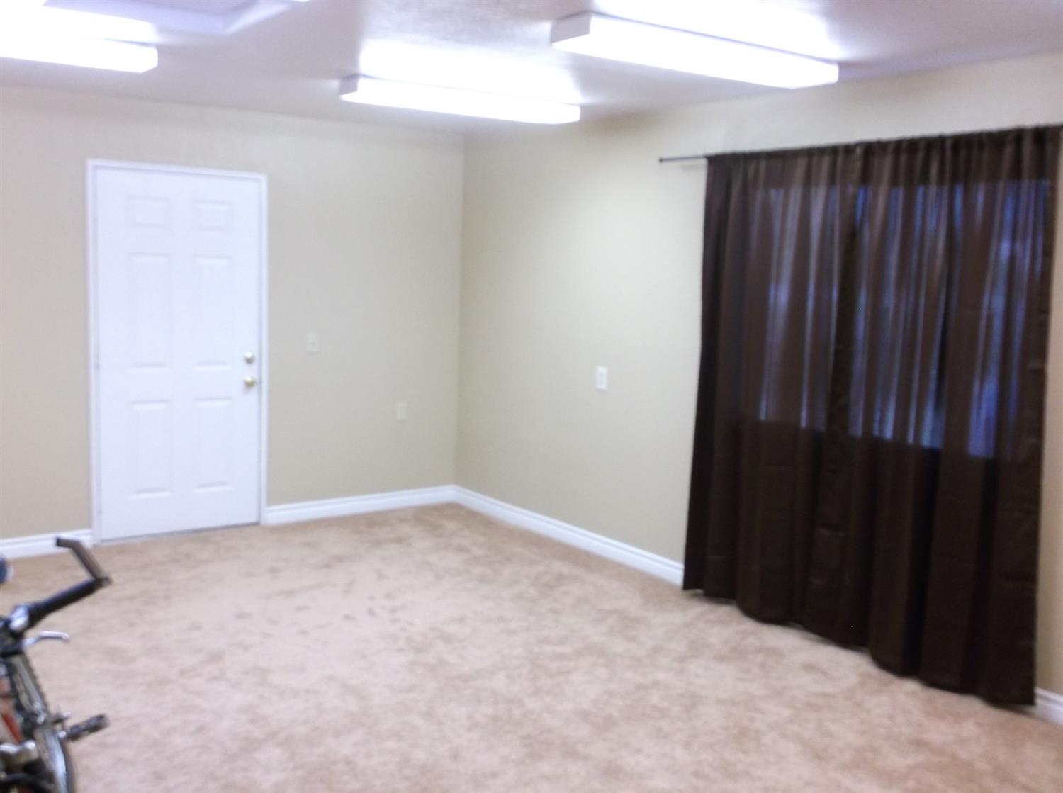 10536 6th Ave, Hesperia, CA 92345 photo 13