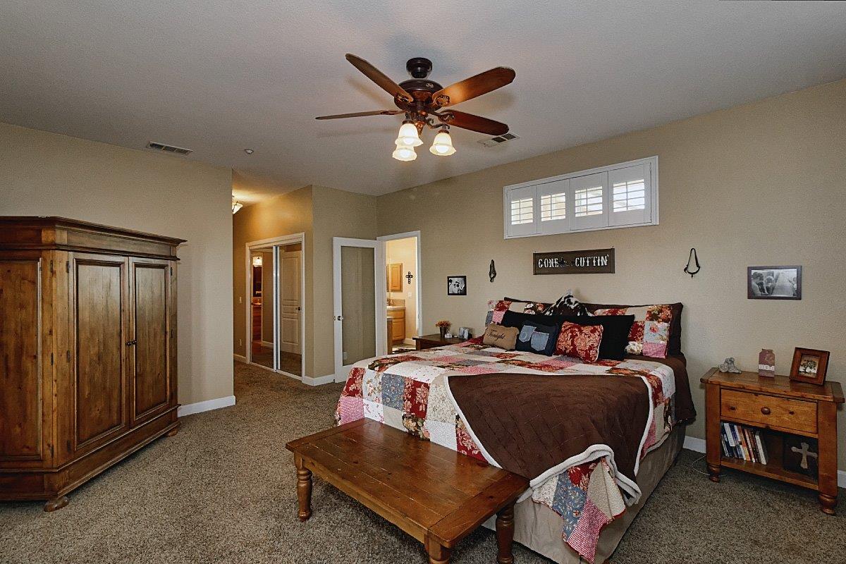 10378 Cordero Rd, Phelan, CA 92371 photo 28