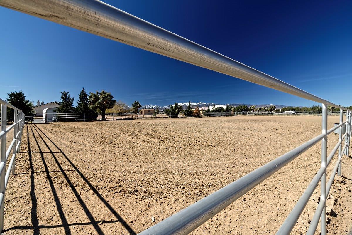 10378 Cordero Rd, Phelan, CA 92371 photo 38