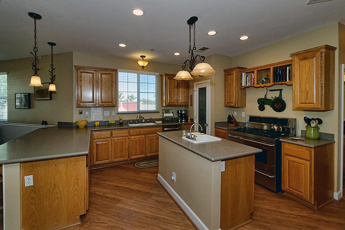 10378 Cordero Rd, Phelan, CA 92371 photo 12