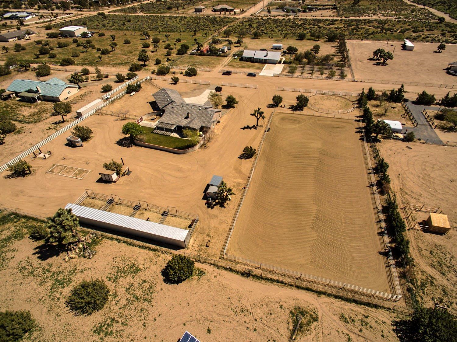 10378 Cordero Rd, Phelan, CA 92371 photo 5