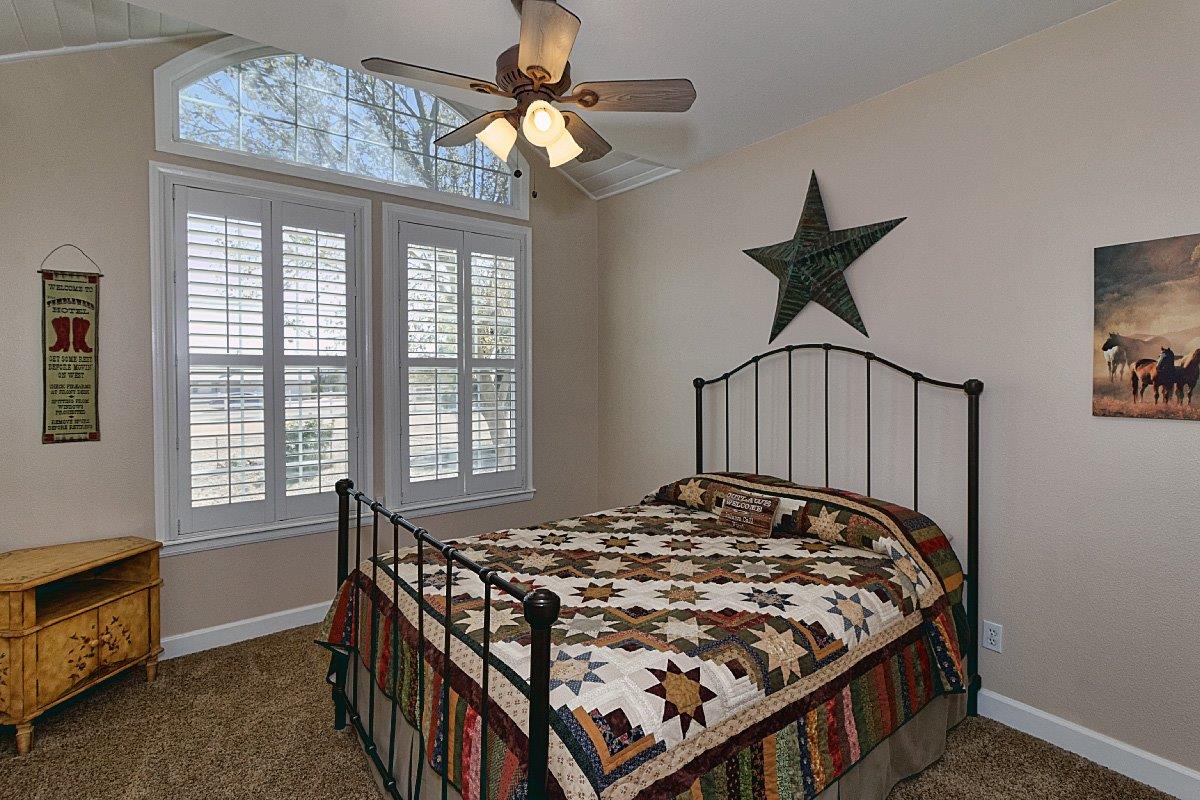 10378 Cordero Rd, Phelan, CA 92371 photo 19