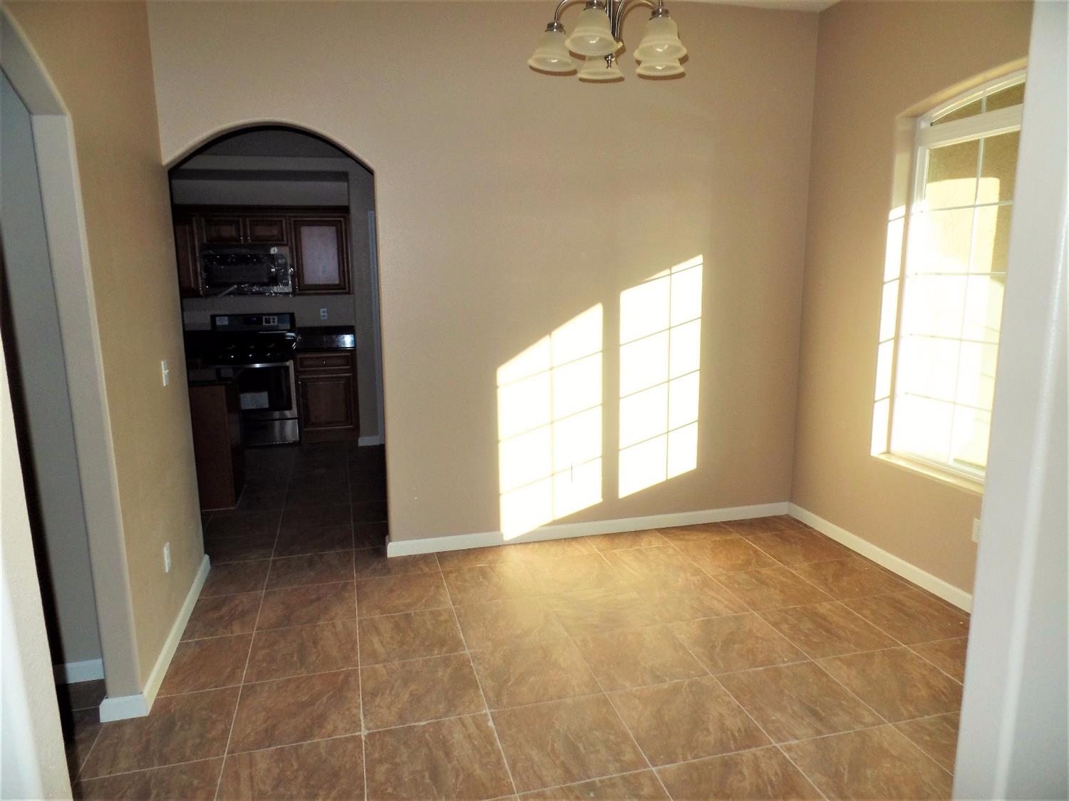 10677 4th Ave, Hesperia, CA 92345 photo 15