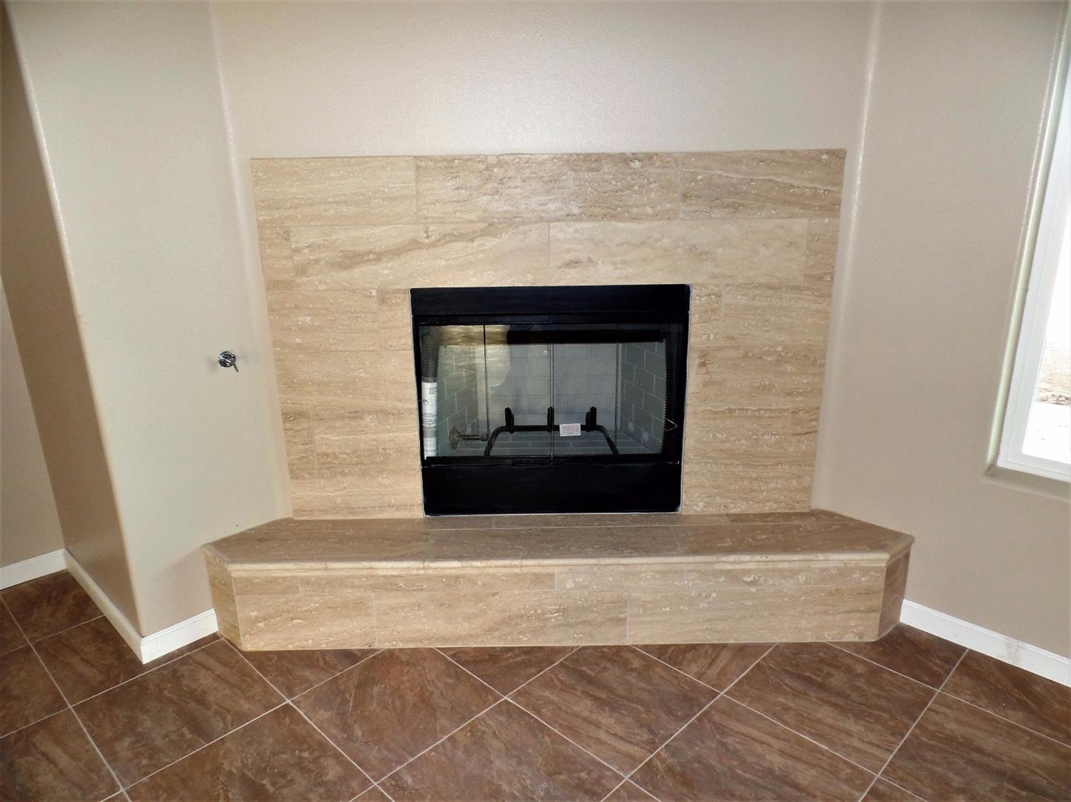 10677 4th Ave, Hesperia, CA 92345 photo 7