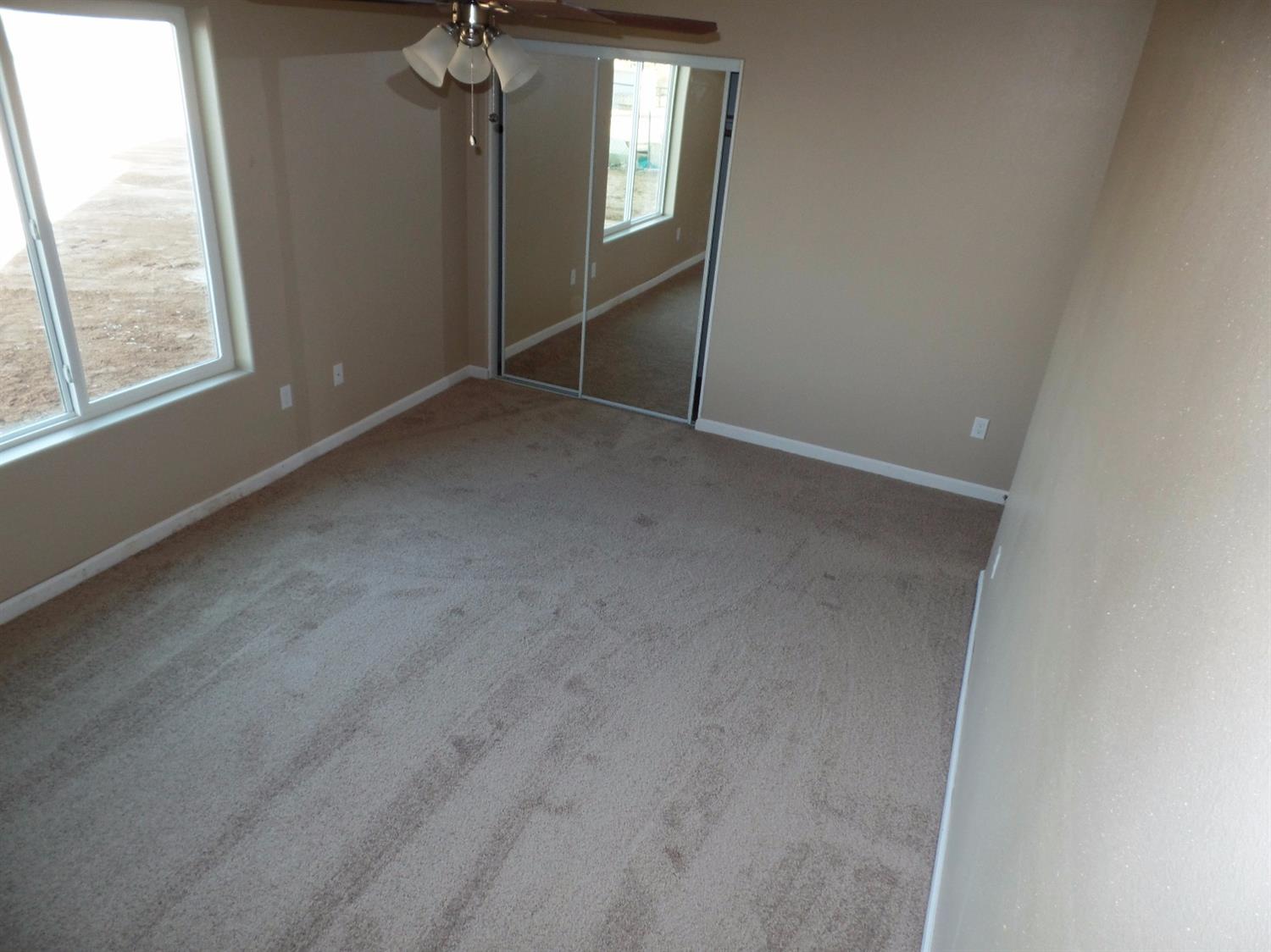 10677 4th Ave, Hesperia, CA 92345 photo 14