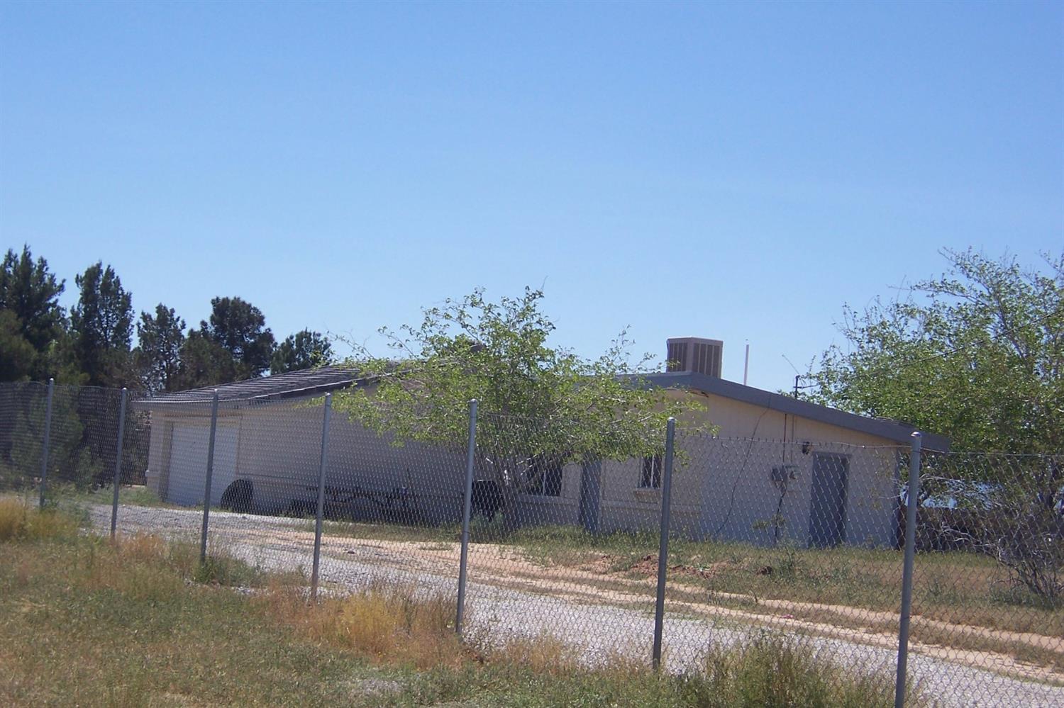 10032 Merino Ave, Apple Valley, CA 92308 photo 2