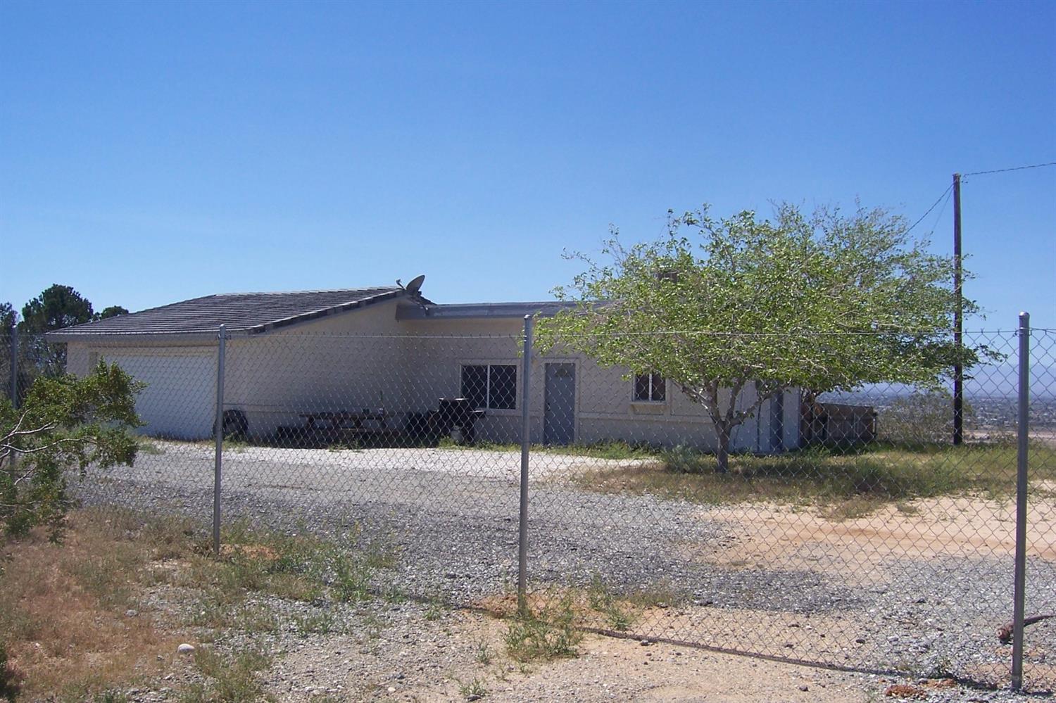10032 Merino Ave, Apple Valley, CA 92308 photo 1