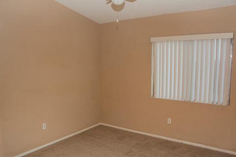 12102 Pluto Dr, Victorville, CA 92392 photo 10