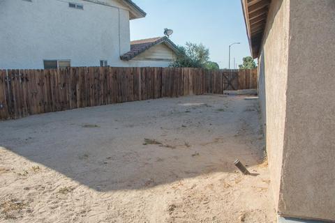 12102 Pluto Dr, Victorville, CA 92392 photo 17