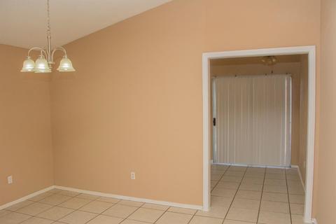 12102 Pluto Dr, Victorville, CA 92392 photo 9