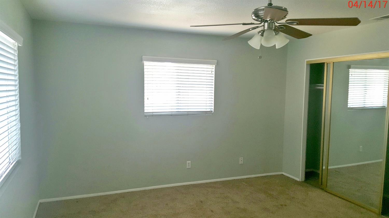 10101 Maple Ave, Hesperia, CA 92345 photo 7