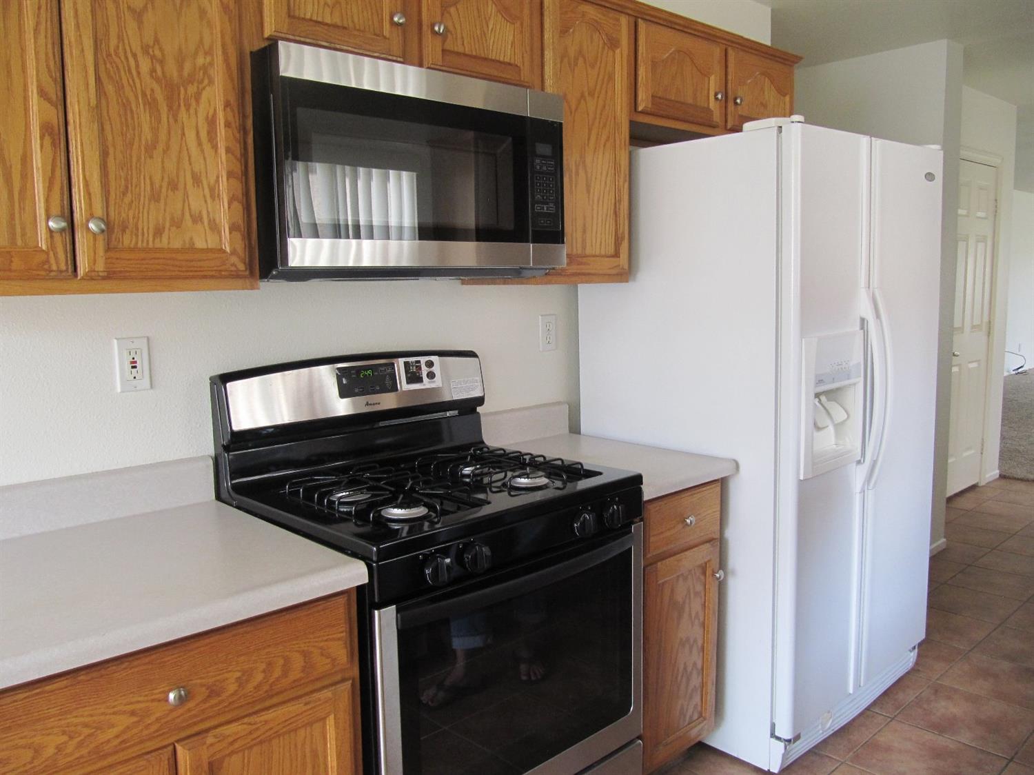 11578 Oak St, Apple Valley, CA 92308 photo 4