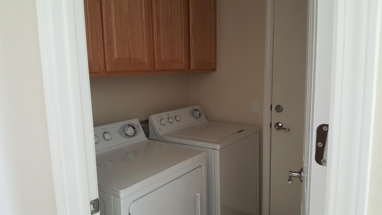 10404 Wilmington Ln, Apple Valley, CA 92308 photo 9