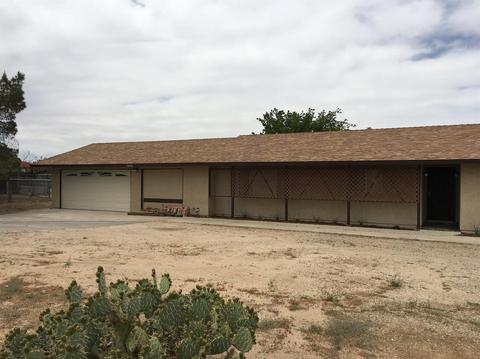 15636 Sycamore St, Hesperia, CA 92345 photo 1