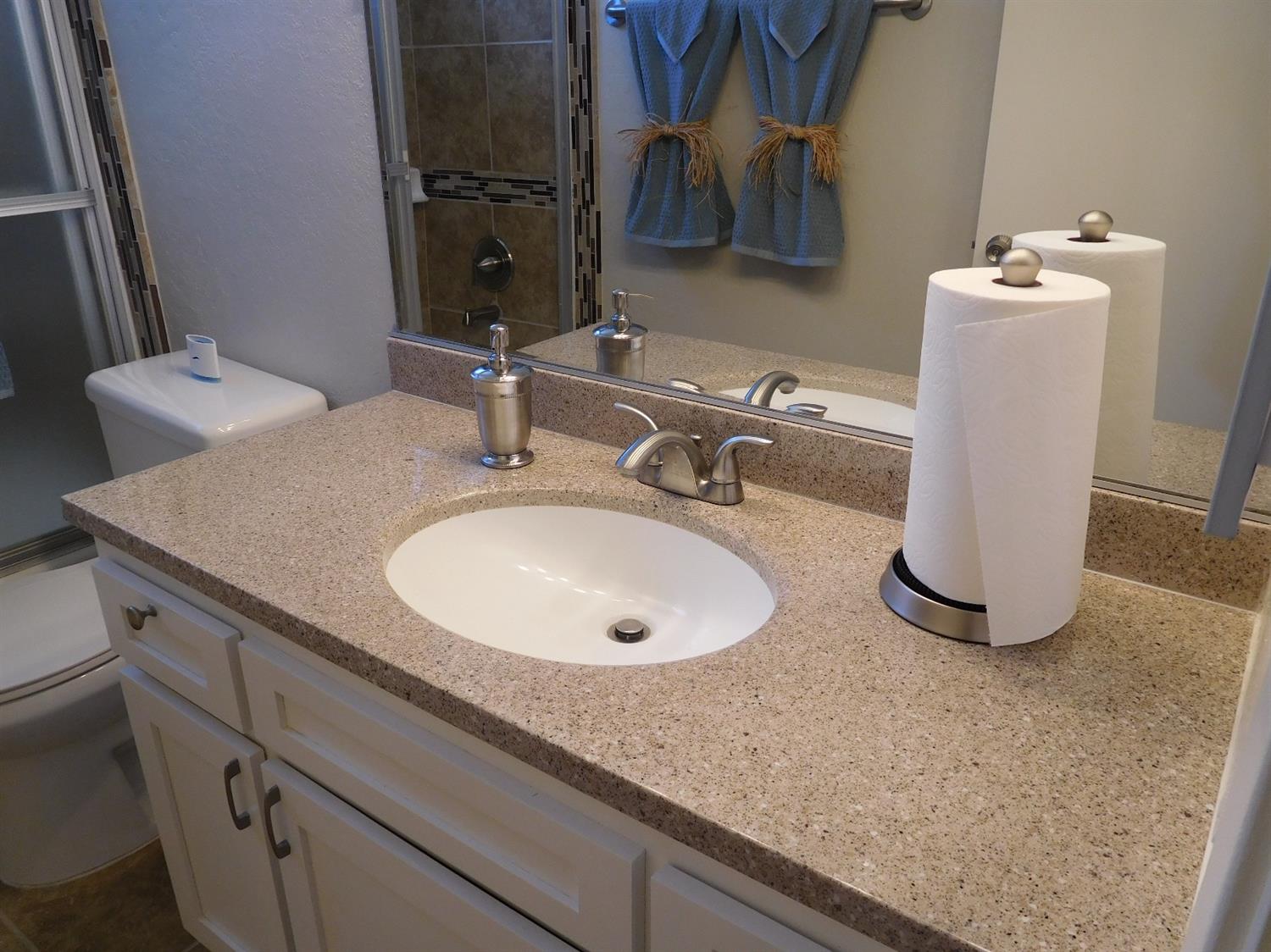 Undisclosed, Apple Valley, CA 92307 photo 16