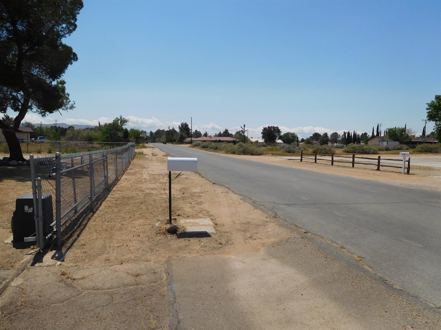 Undisclosed, Apple Valley, CA 92307 photo 42