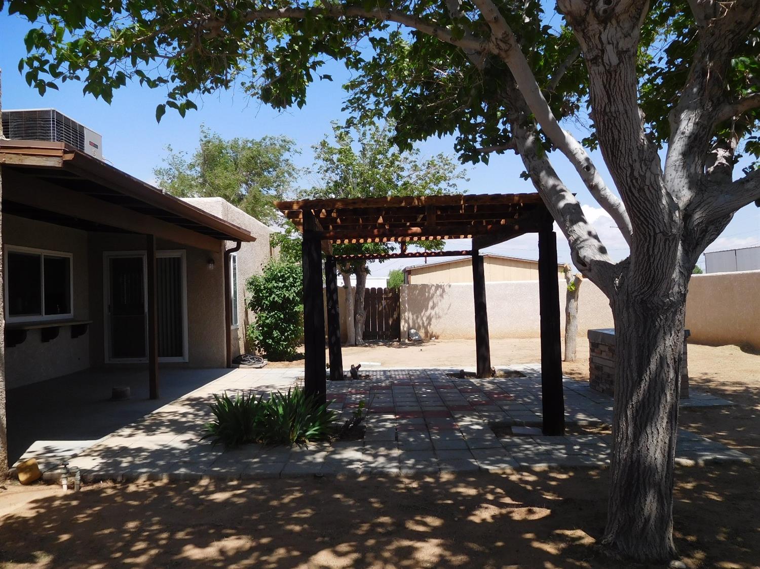 Undisclosed, Apple Valley, CA 92307 photo 30