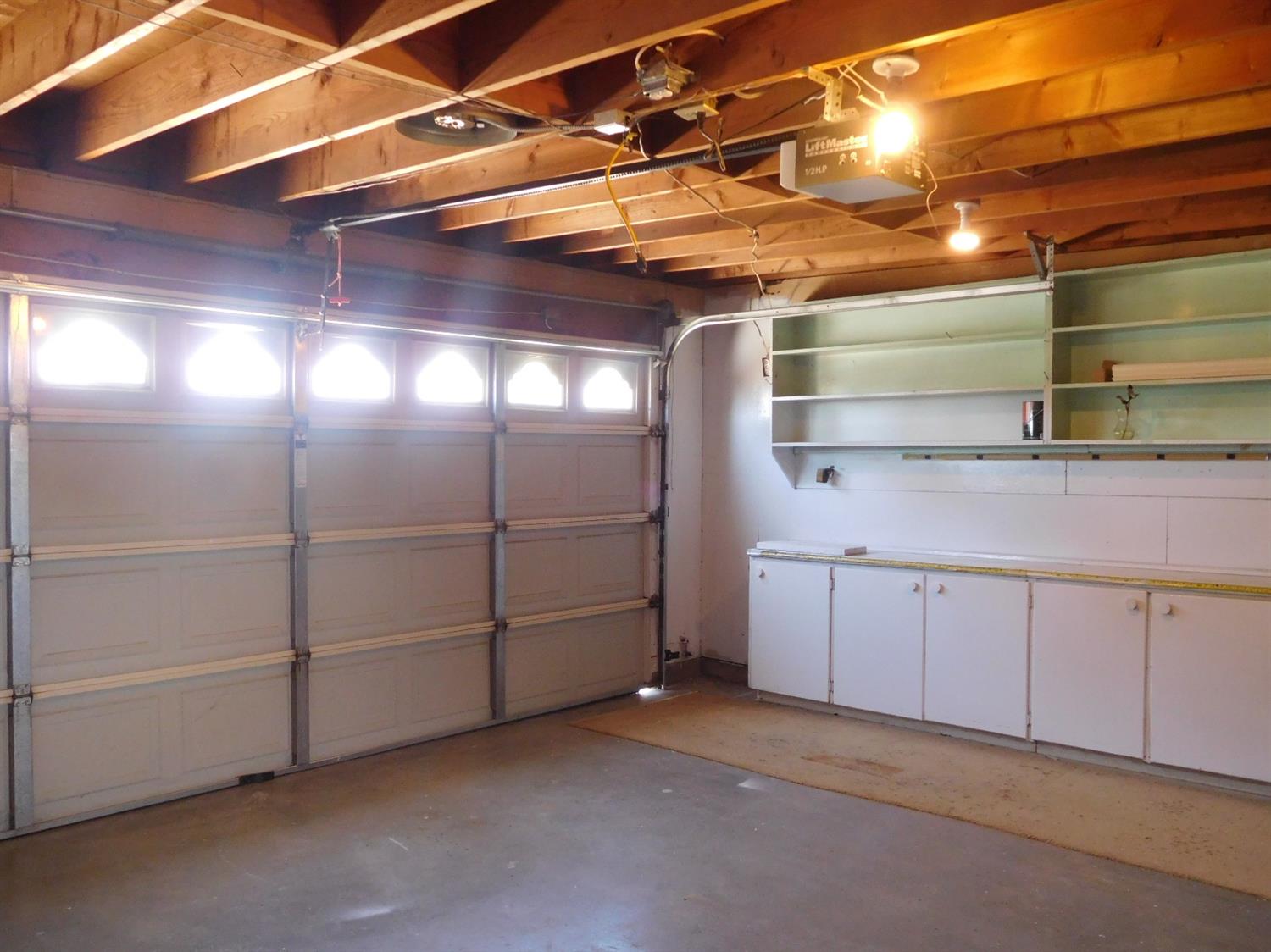 Undisclosed, Apple Valley, CA 92307 photo 34