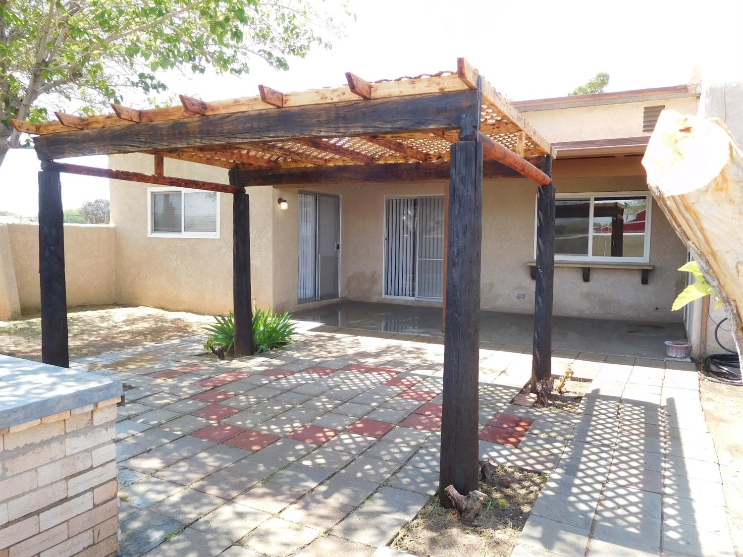 Undisclosed, Apple Valley, CA 92307 photo 28