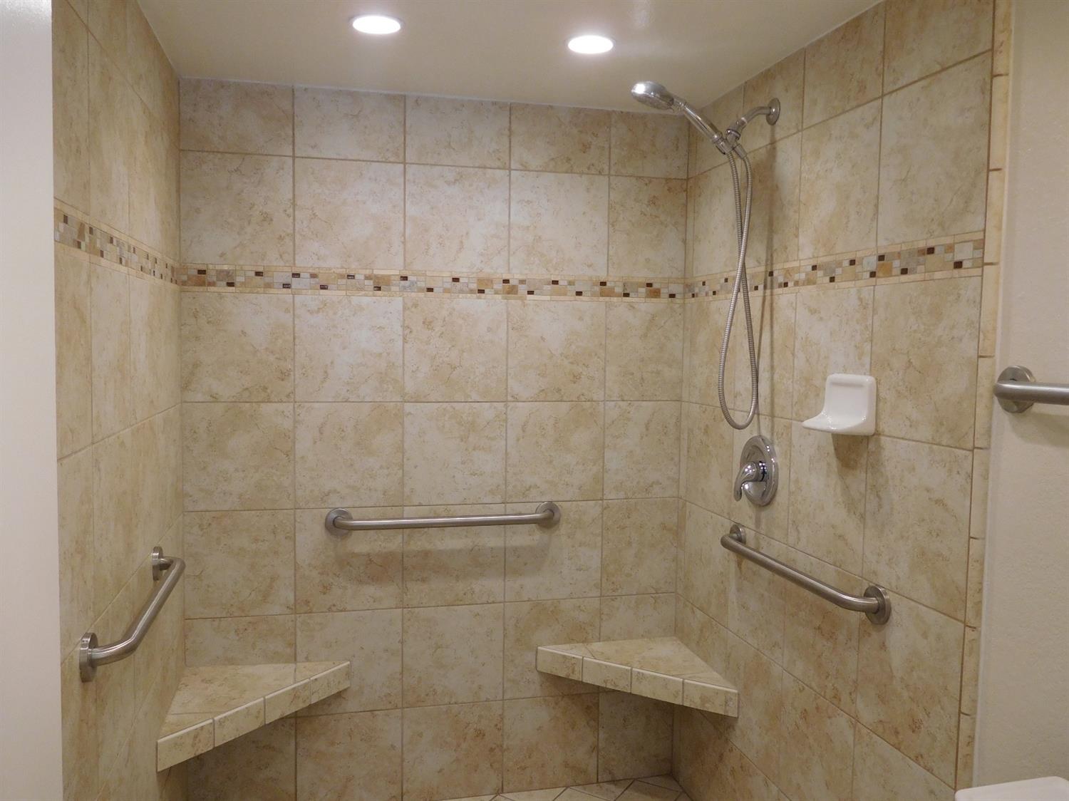 Undisclosed, Apple Valley, CA 92307 photo 27