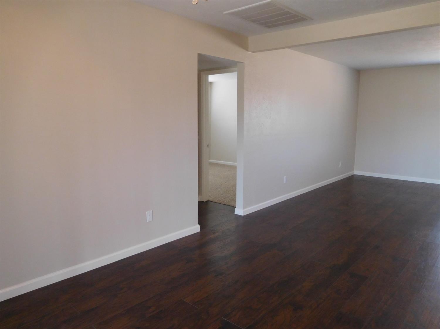 Undisclosed, Apple Valley, CA 92307 photo 10