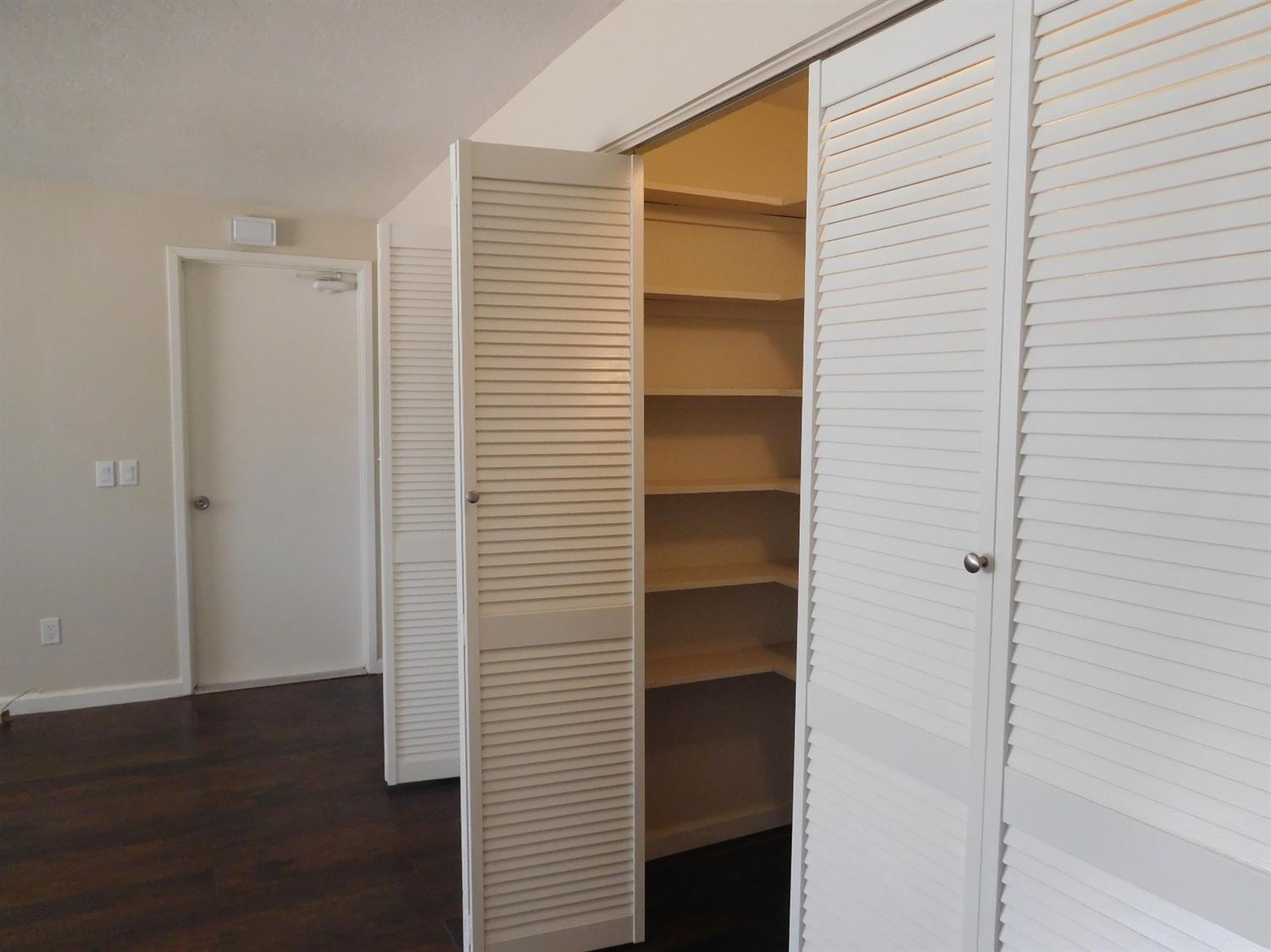Undisclosed, Apple Valley, CA 92307 photo 13