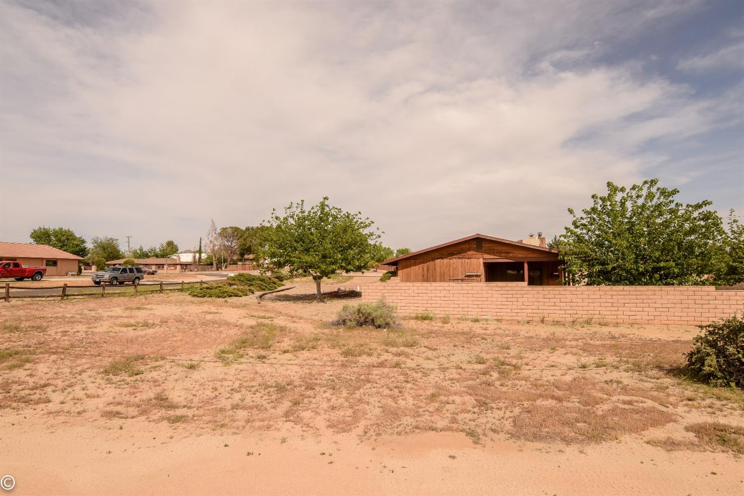 18079 Manitou Dr, Apple Valley, CA 92307 photo 47