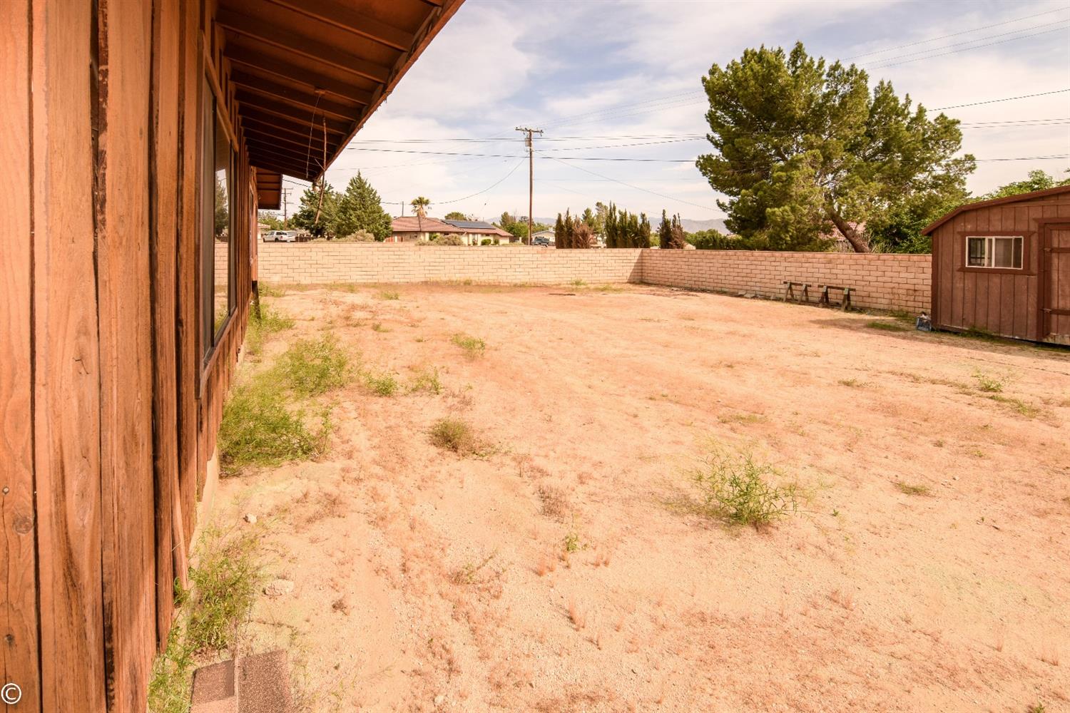 18079 Manitou Dr, Apple Valley, CA 92307 photo 43