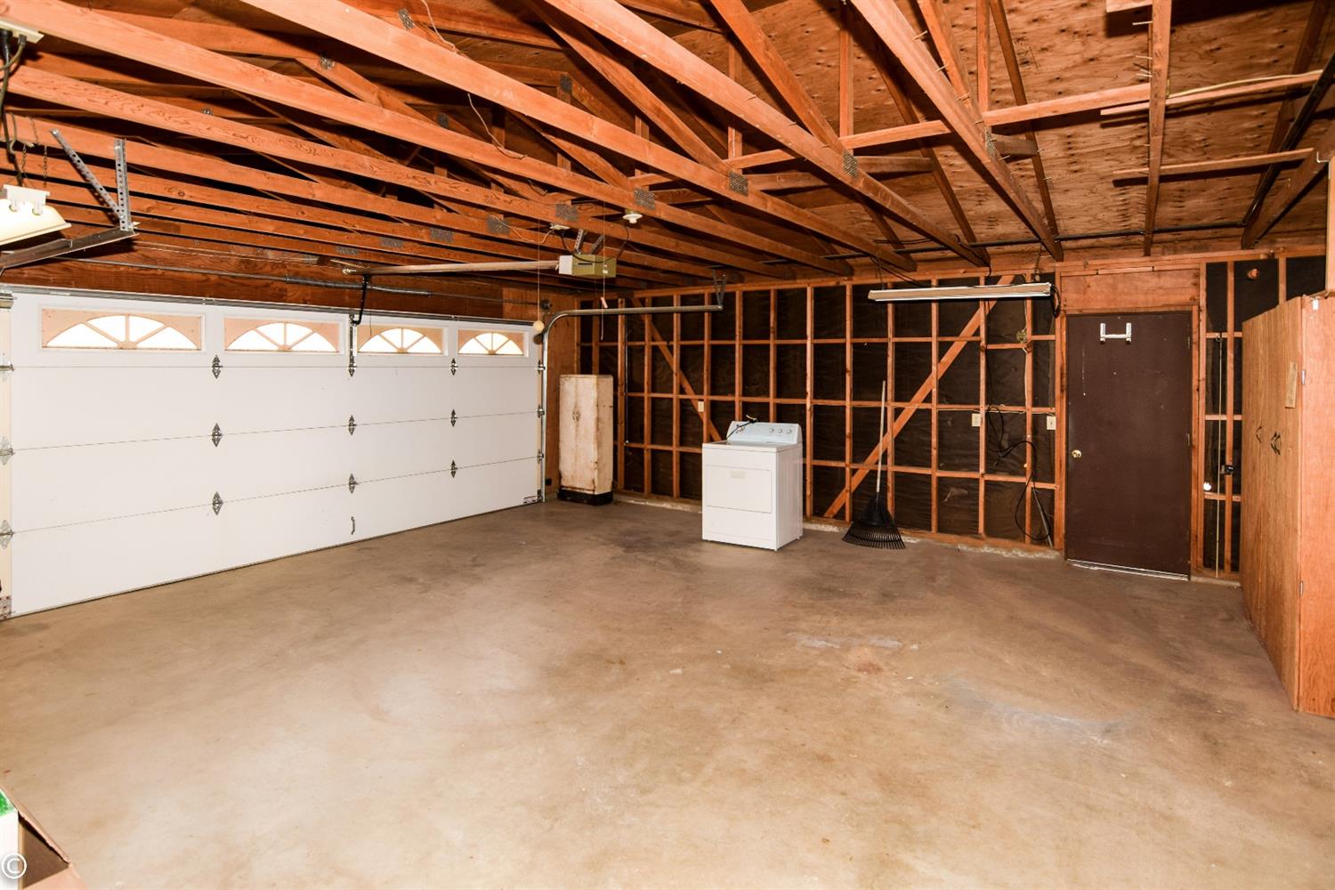 18079 Manitou Dr, Apple Valley, CA 92307 photo 37