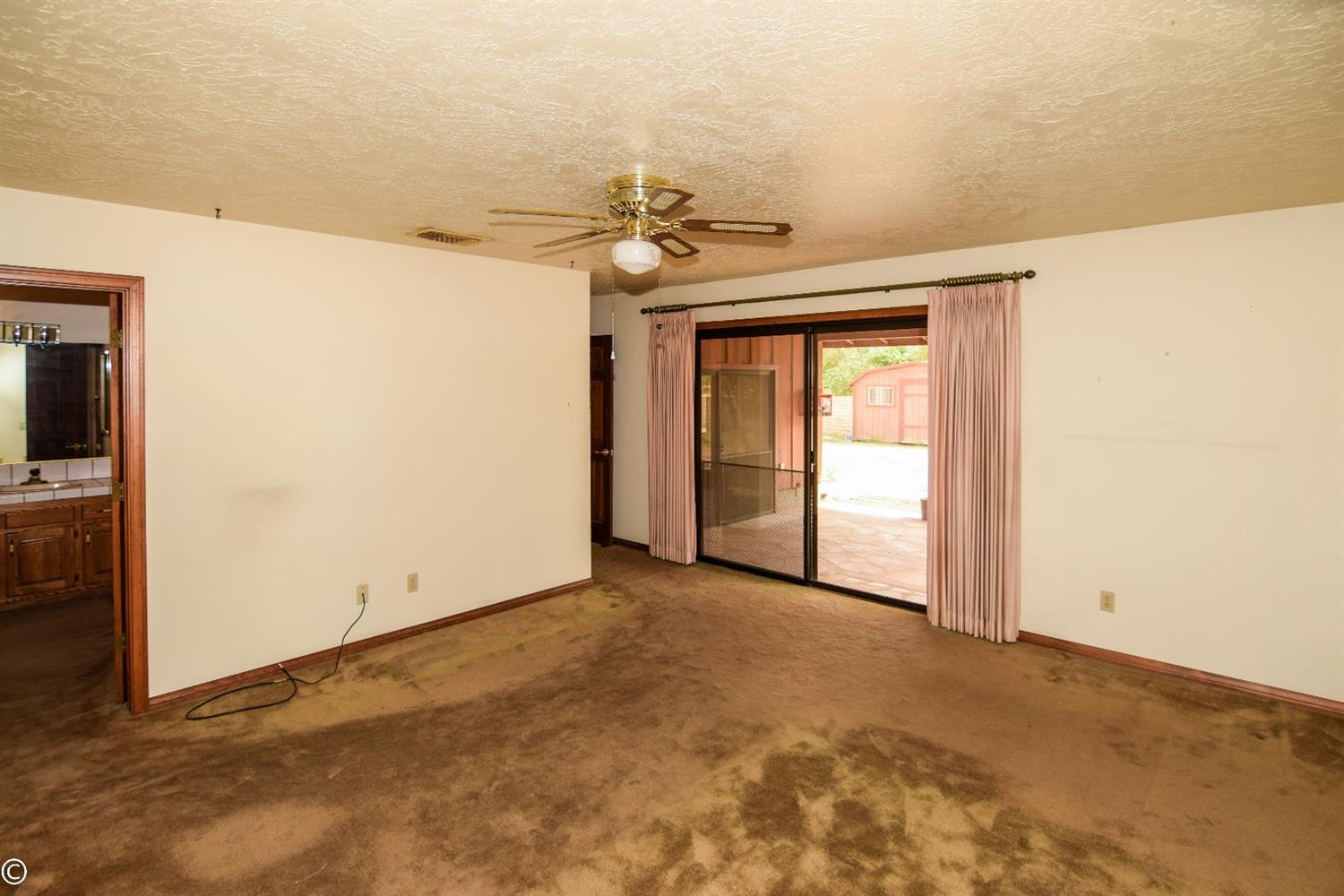 18079 Manitou Dr, Apple Valley, CA 92307 photo 25