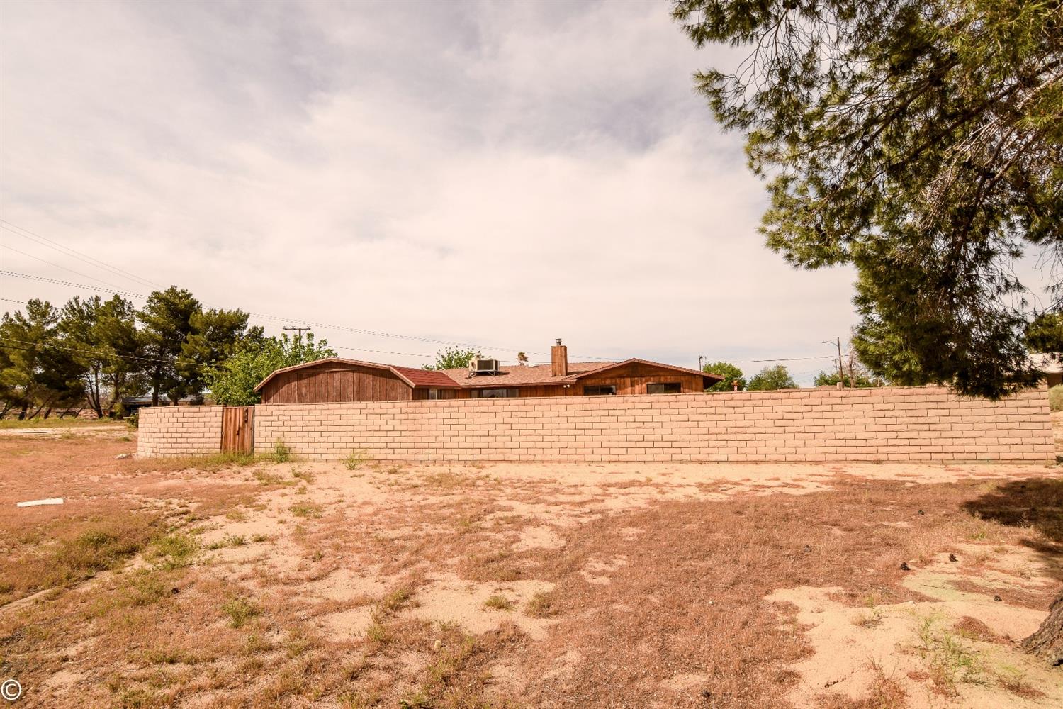 18079 Manitou Dr, Apple Valley, CA 92307 photo 49