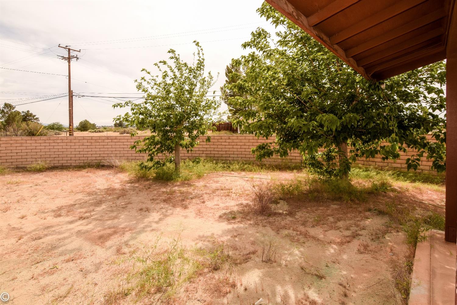 18079 Manitou Dr, Apple Valley, CA 92307 photo 42