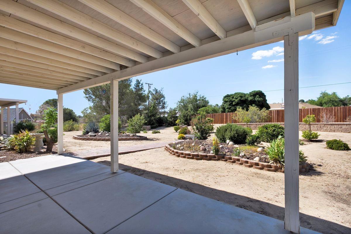 19156 Red Feather Rd, Apple Valley, CA 92307 photo 31