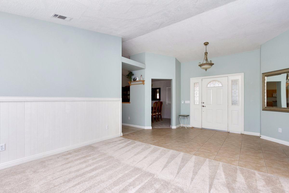19156 Red Feather Rd, Apple Valley, CA 92307 photo 6