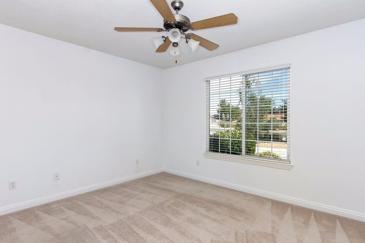 19156 Red Feather Rd, Apple Valley, CA 92307 photo 23