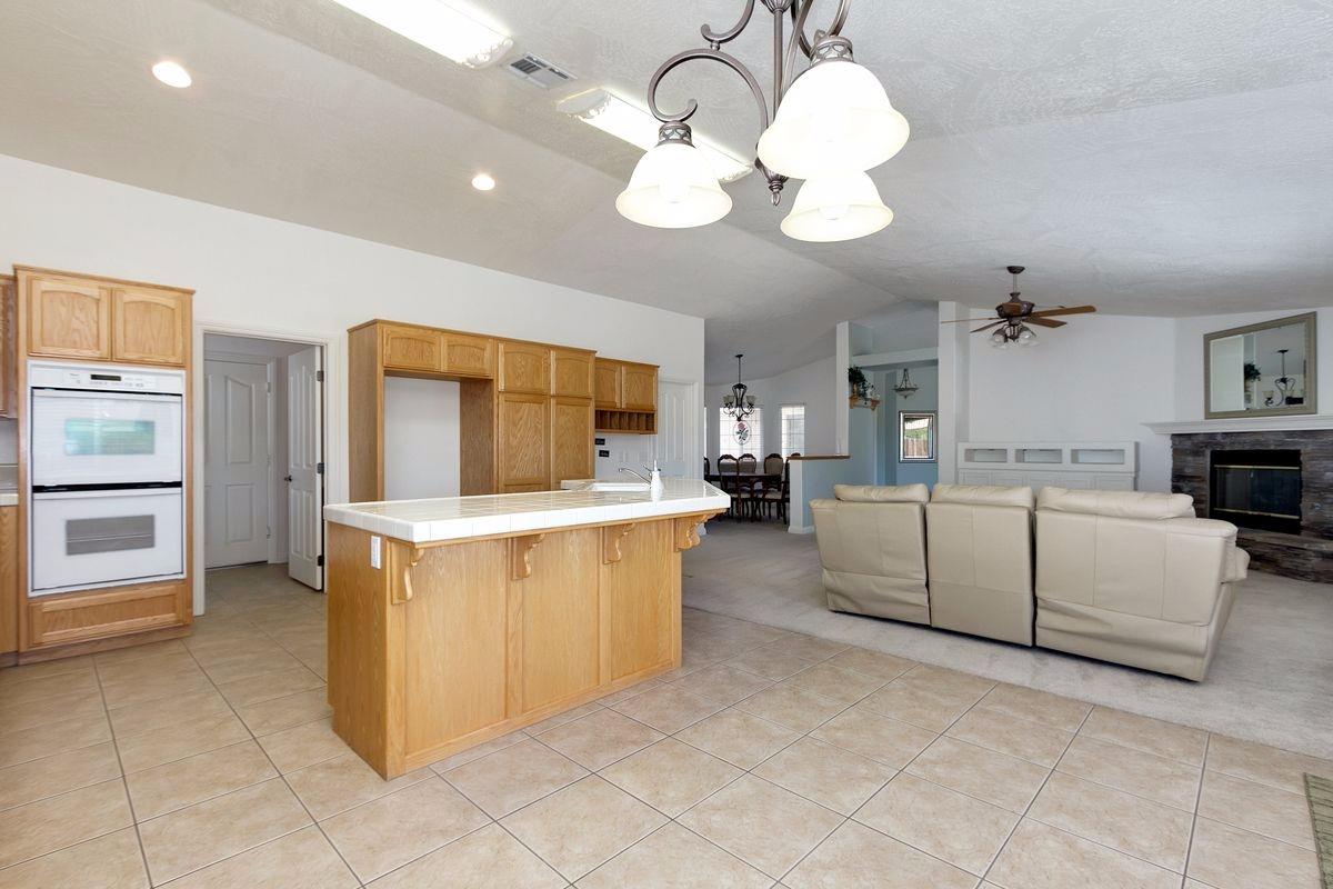 19156 Red Feather Rd, Apple Valley, CA 92307 photo 13
