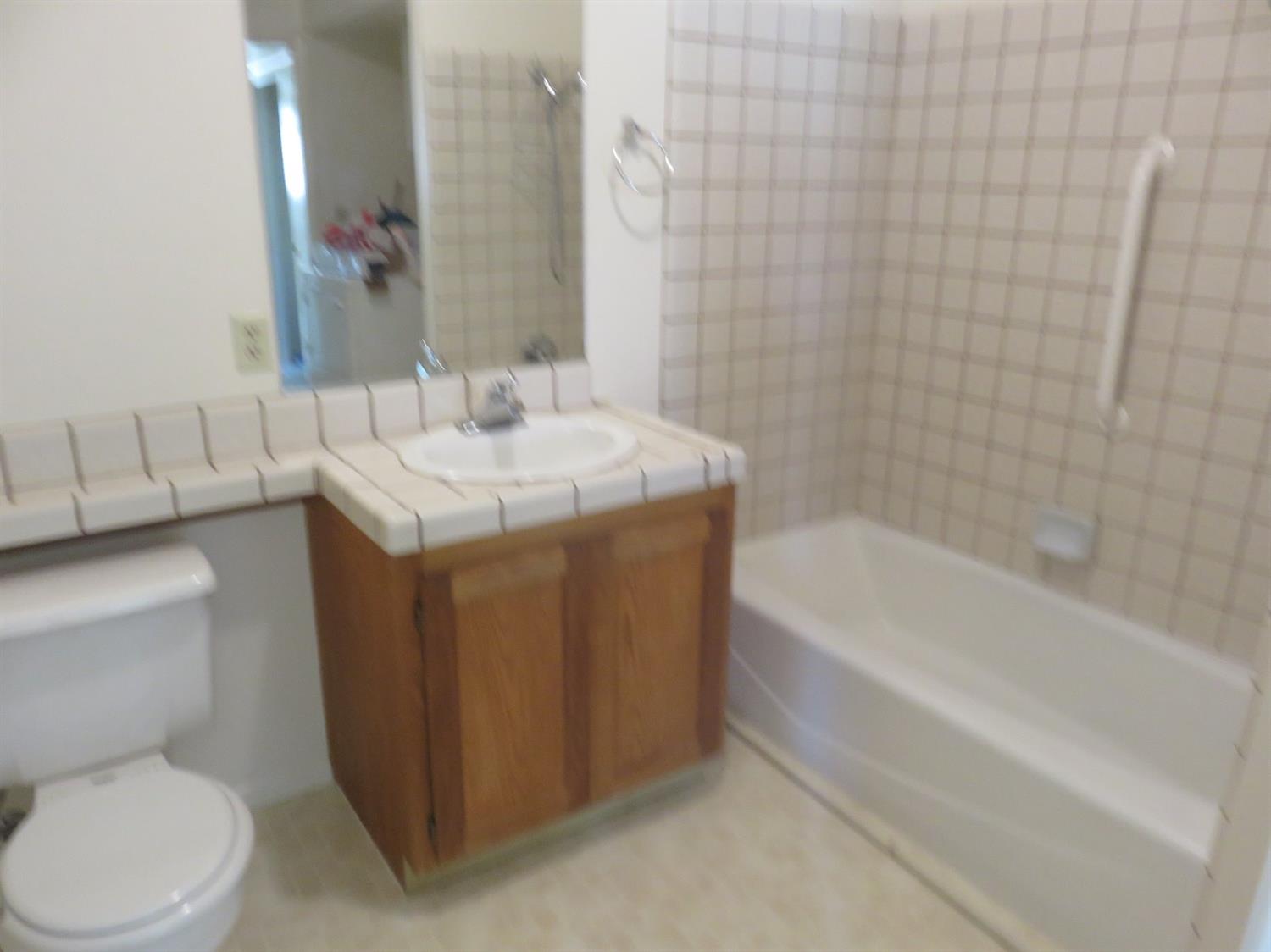 Undisclosed, Apple Valley, CA 92308 photo 4