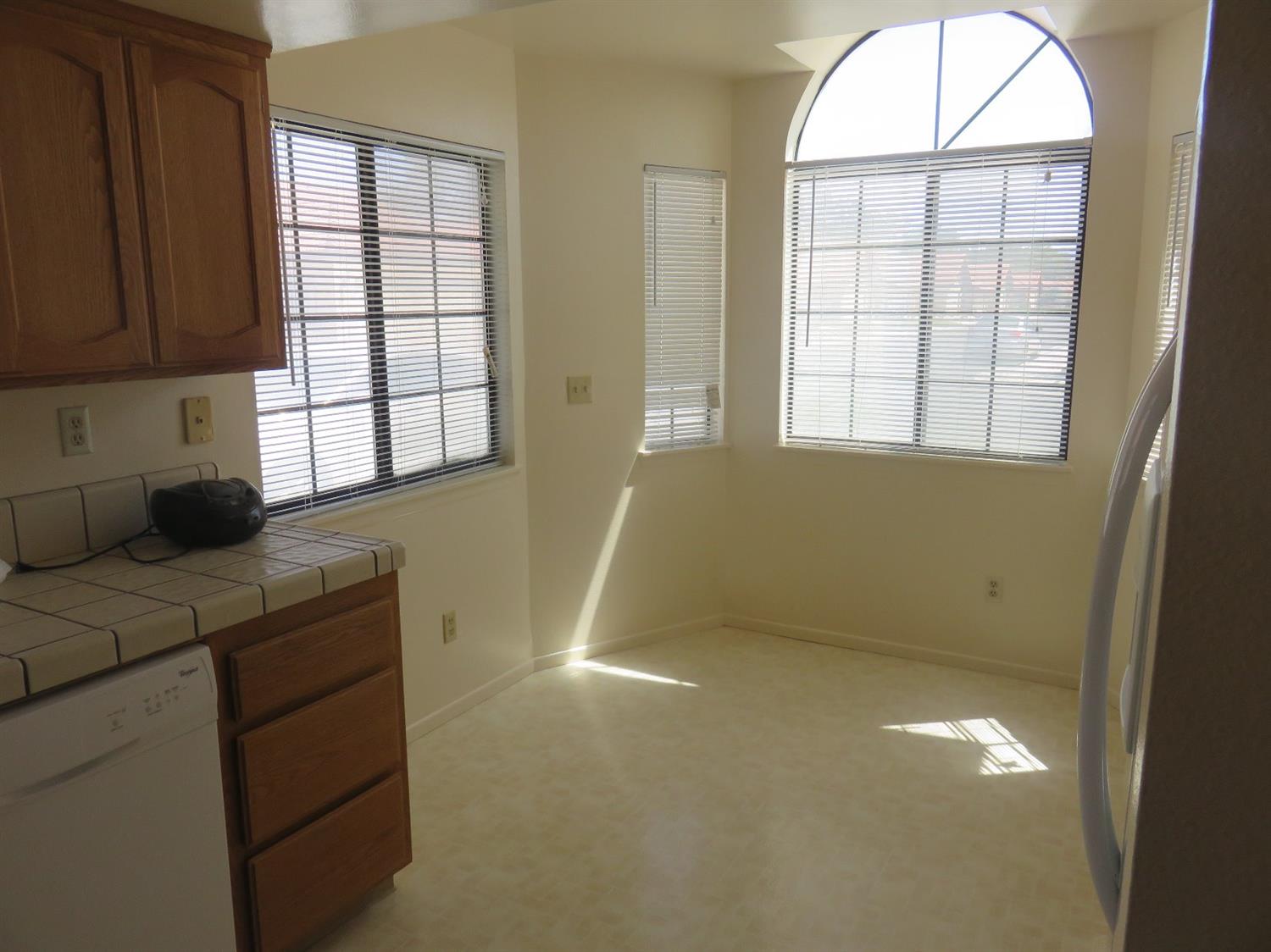 Undisclosed, Apple Valley, CA 92308 photo 11