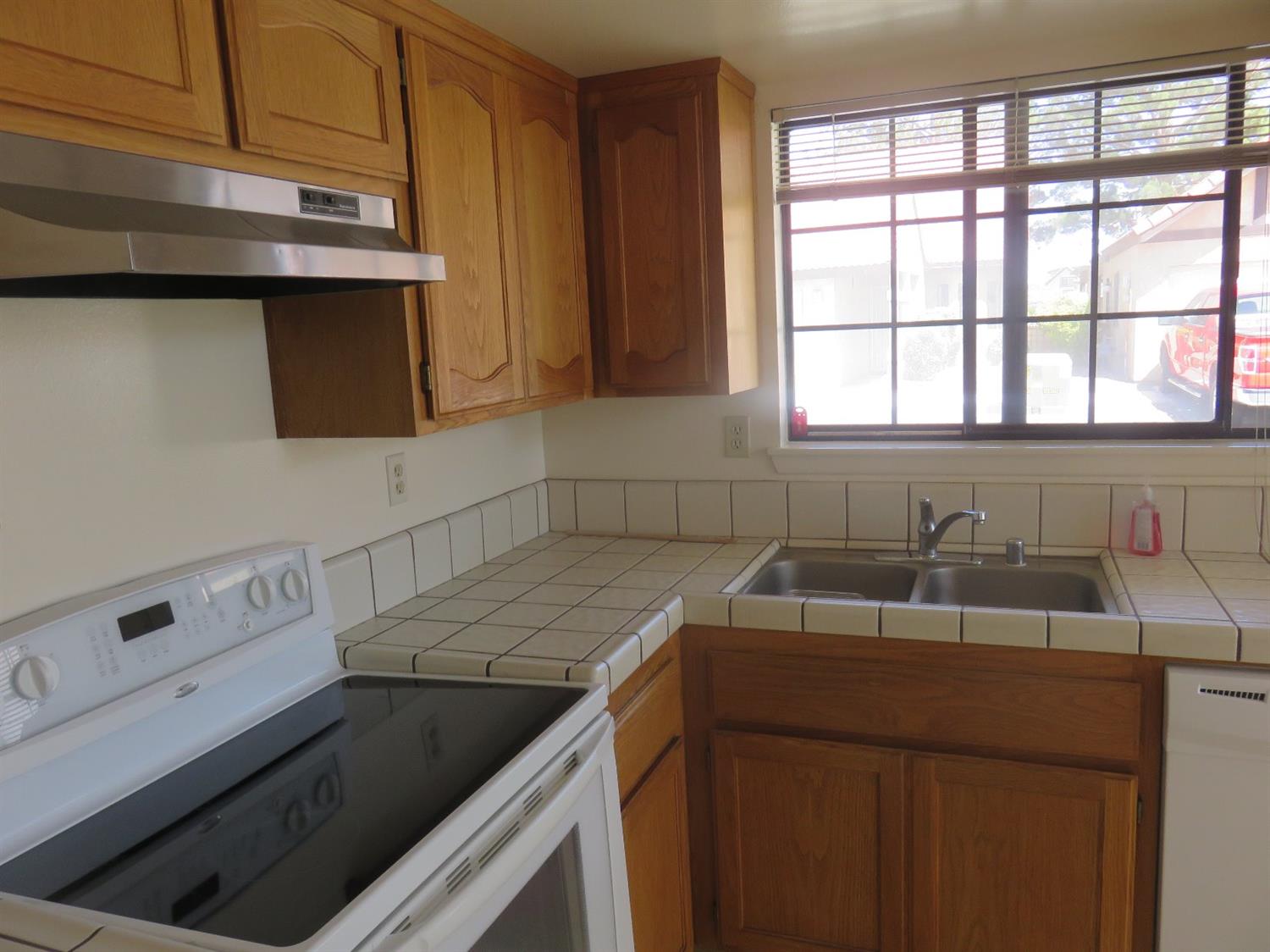 Undisclosed, Apple Valley, CA 92308 photo 14
