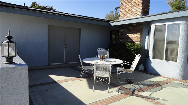 15537 Tacony Rd, Apple Valley, CA 92307 photo 4