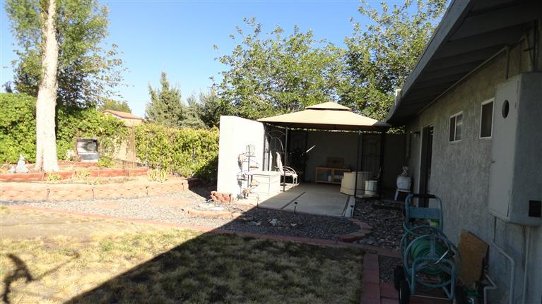 15537 Tacony Rd, Apple Valley, CA 92307 photo 21