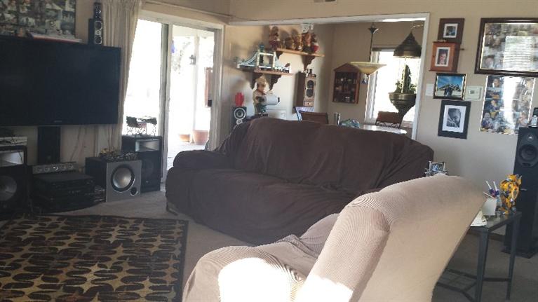 15537 Tacony Rd, Apple Valley, CA 92307 photo 5